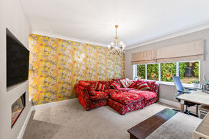 Sitting Room- click for photo gallery